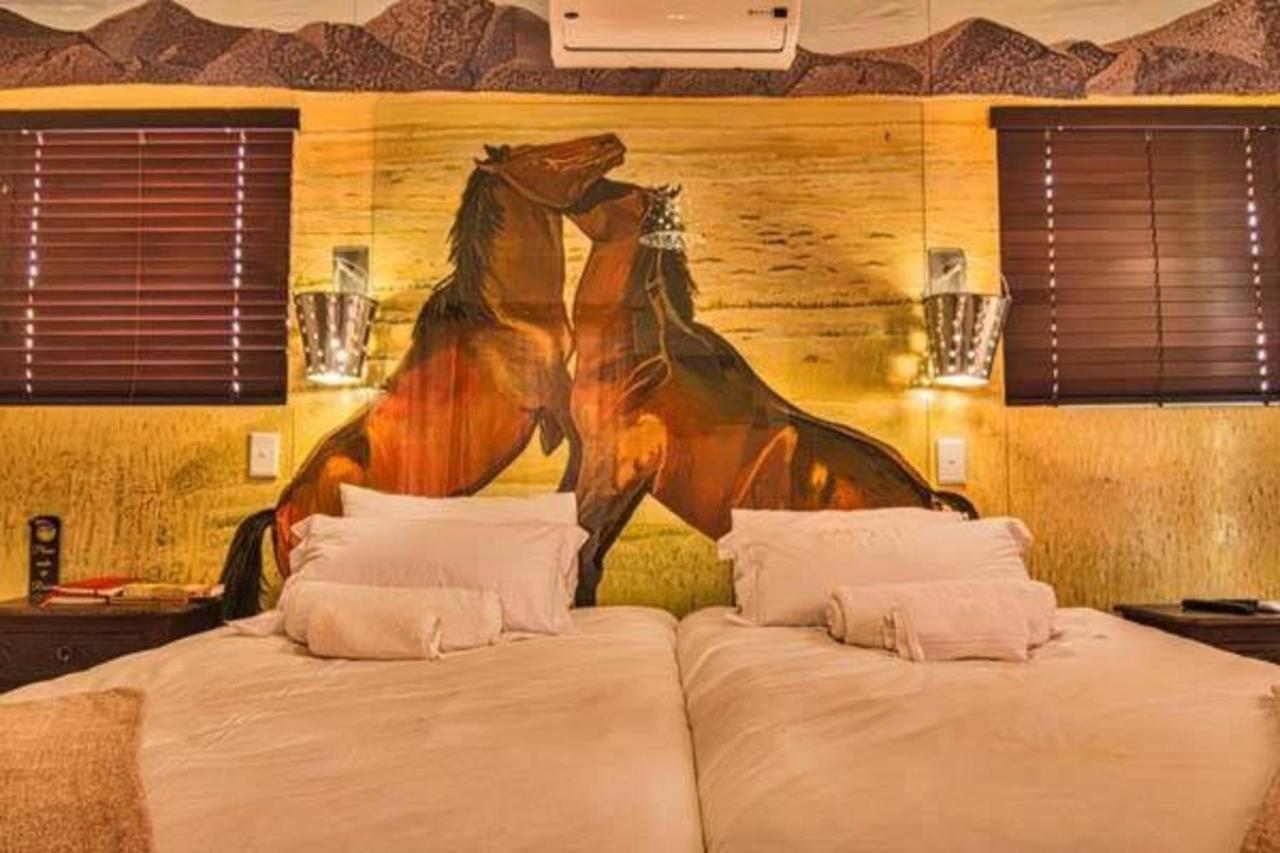 Windhoek Gardens Boutique Hotel Екстер'єр фото