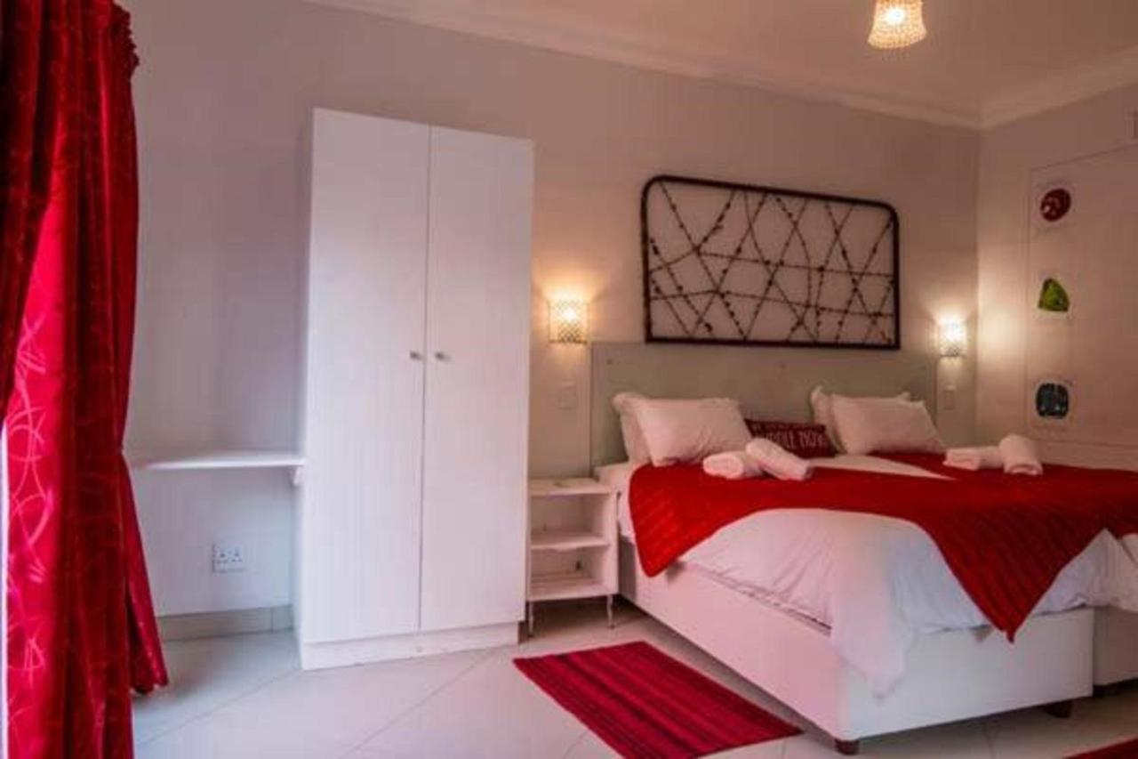 Windhoek Gardens Boutique Hotel Екстер'єр фото