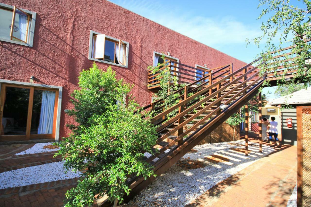 Windhoek Gardens Boutique Hotel Екстер'єр фото